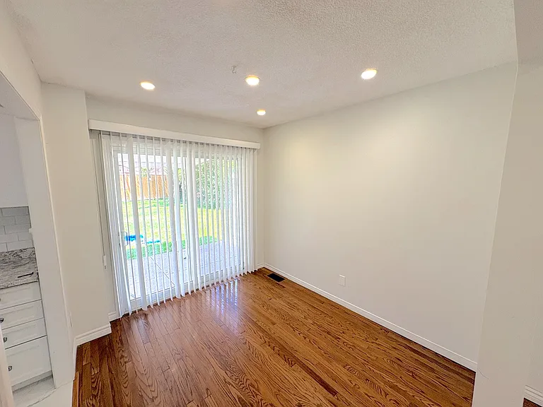 39 Elma St — Photo 9