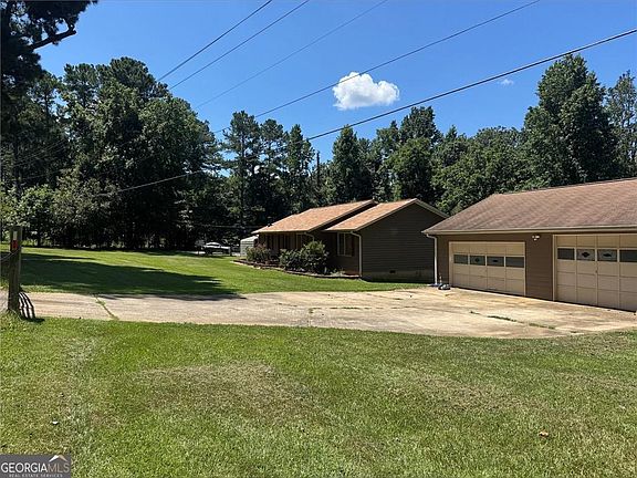 3rd image of 8380 Cedar Grove Rd