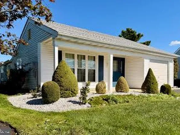 5 Carol Ct, Manchester, NJ 08759