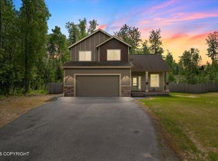 4660 E Mary Martin Dr, Wasilla, AK 99654
