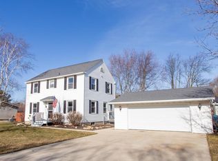 2211 Ridgeway Rd, Monroe, WI 53566