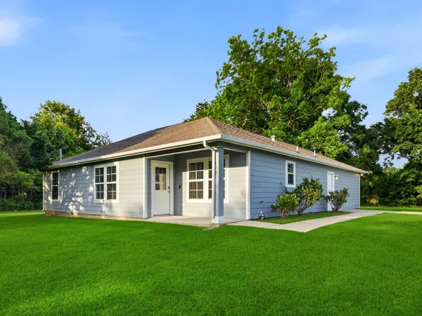 609 Washington Ave, Anahuac, TX 77514
