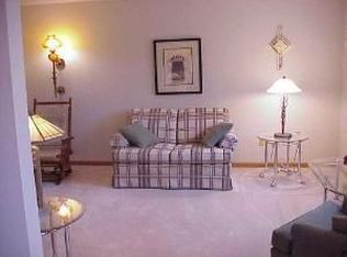 3533 Fairway Ct, Crete, IL 60417