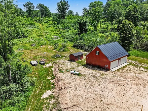 444 S 132nd Ave, Shelby, MI 49455