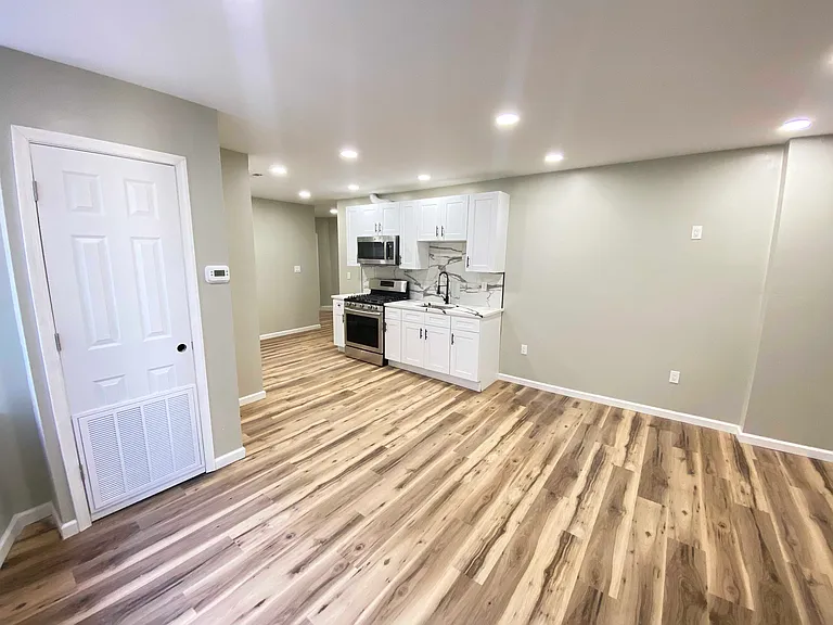 1426 W Rockland St #2 — Photo 12