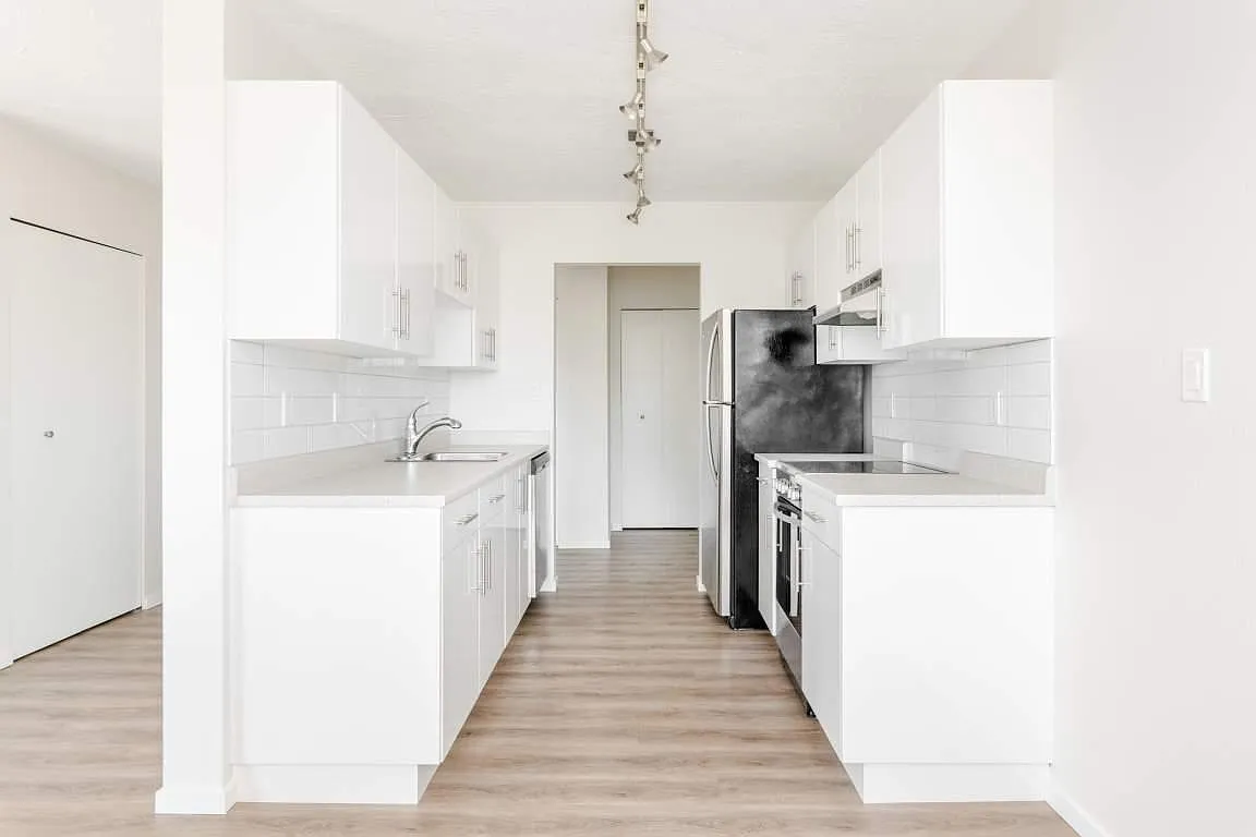 2433 Malaview Ave #2-Bedroom photo 1