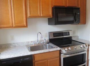 5712 Phillips Ave #B10, Pittsburgh, PA 15217