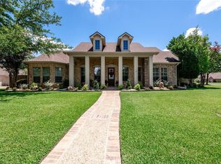 101 Bent Trail Dr, Mc Gregor, TX 76657