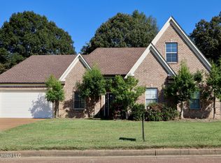 909 Falcon St, Senatobia, MS 38668