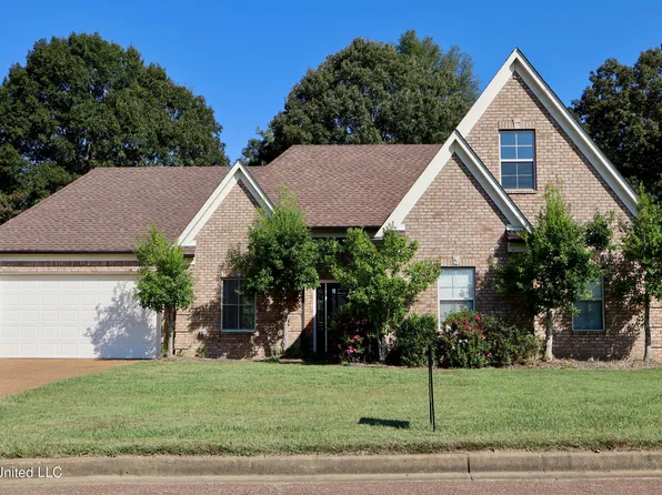 909 Falcon St, Senatobia, MS 38668