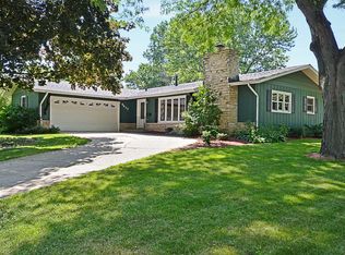 6625 Fairmount Ave, Downers Grove, IL 60516