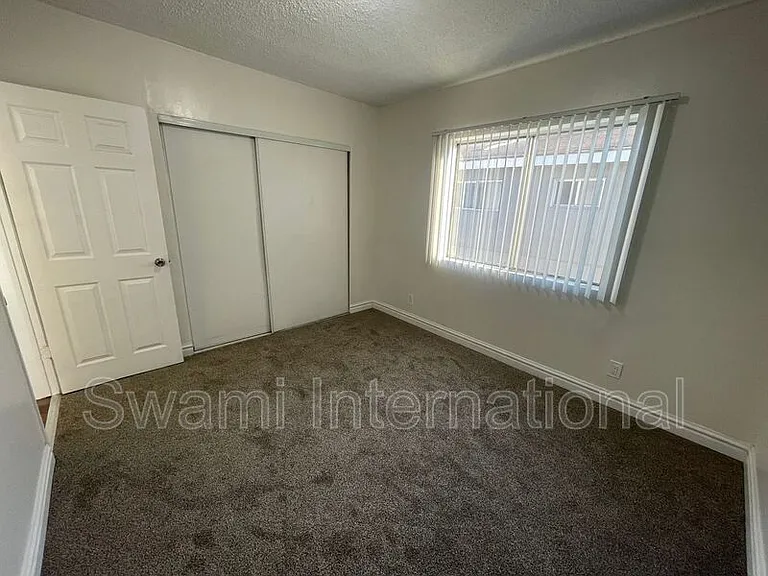 10970 S Figueroa St #7 — Photo 18