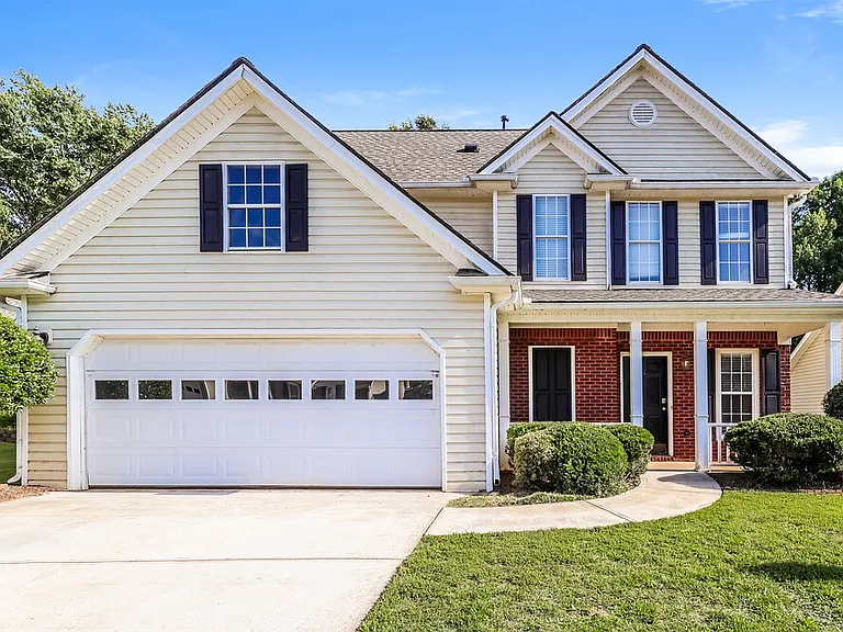 426 Baldwin Ct — Photo 1