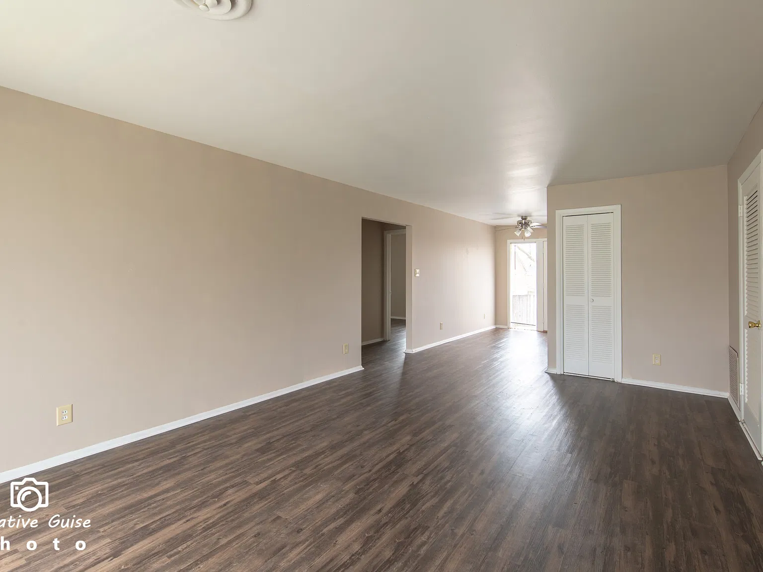 2 bed, 1.0 bath, 928 sqft, $995 — Photo 1