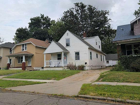 2nd image of 2556 State St