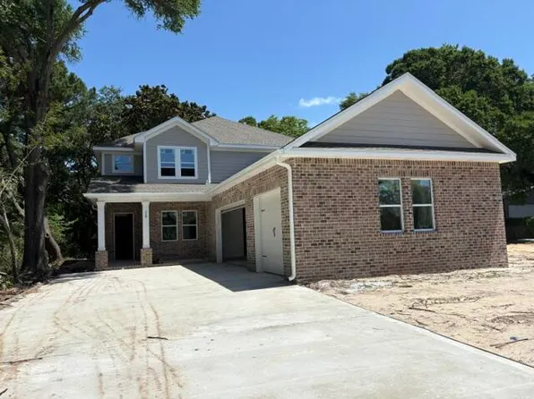 28A Meigs Dr, Shalimar, FL 32579