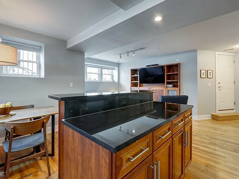 3424 N Racine Ave #G — Photo 5