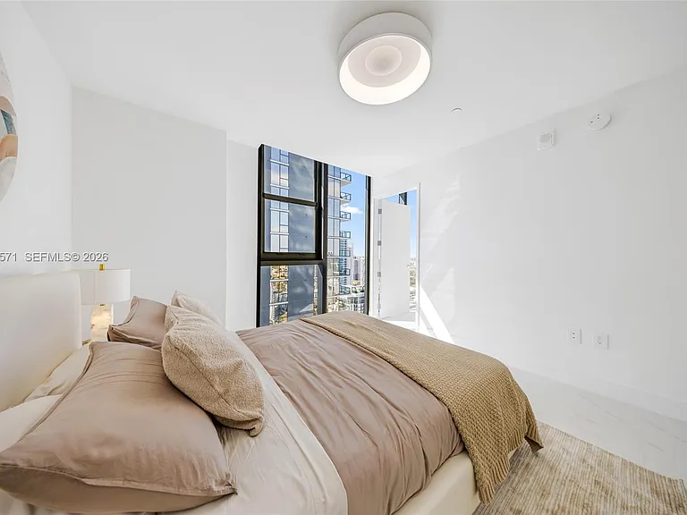 700 NE 24th St #4007 — Photo 46