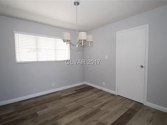 5th image of 1924 E Oakey Blvd