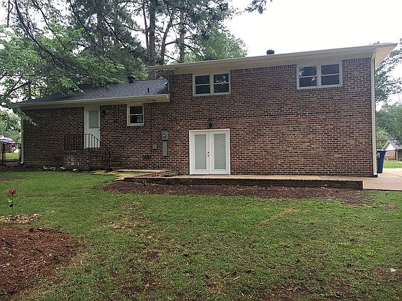 2nd image of 1856 Thornton Pl