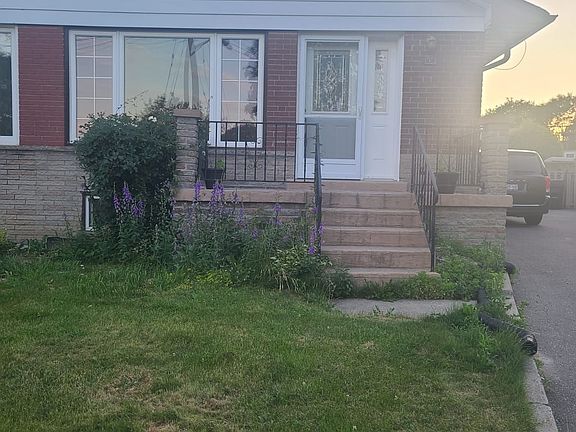 3rd image of 108 Rochman Blvd