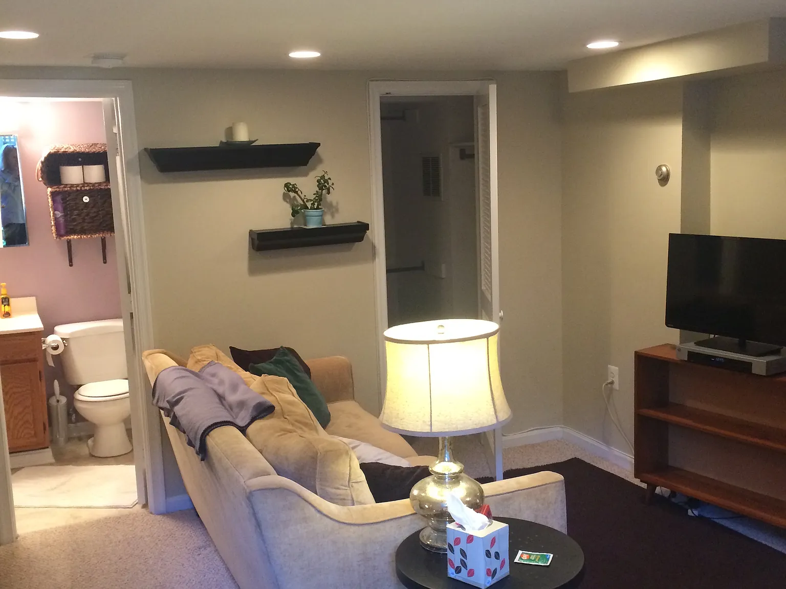 1 bed, 500 sqft, $1,700 — Photo 3