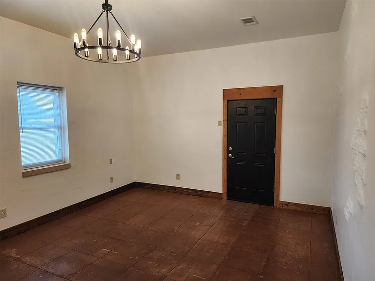500 Spring Creek Rd — Photo 18