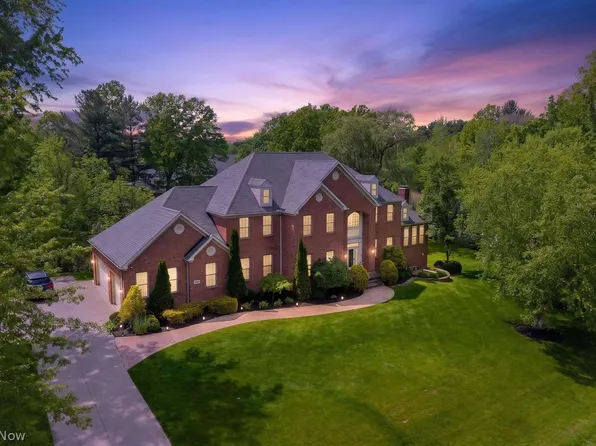 6548 Sherborne Ln, Hudson, OH 44236