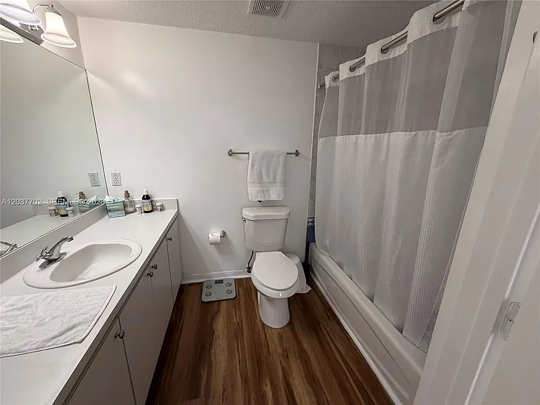 3500 Coral Way #907 — Photo 26