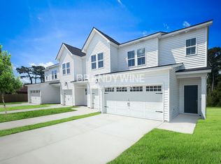1008 Wildflower Dr, Wilmington, NC 28412