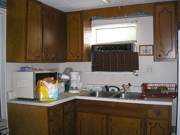 4th image of 12286 Shumaker St