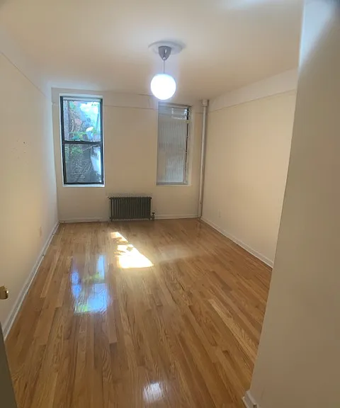 209 Bennett Ave #1A — Photo 9