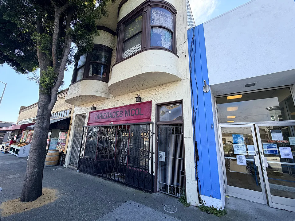 6021 Mission St #A