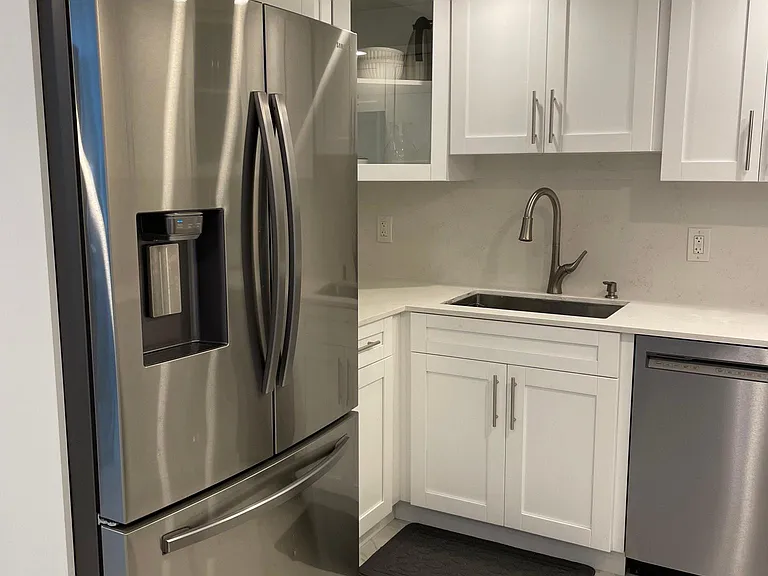 5600 Collins Ave #6D — Photo 10