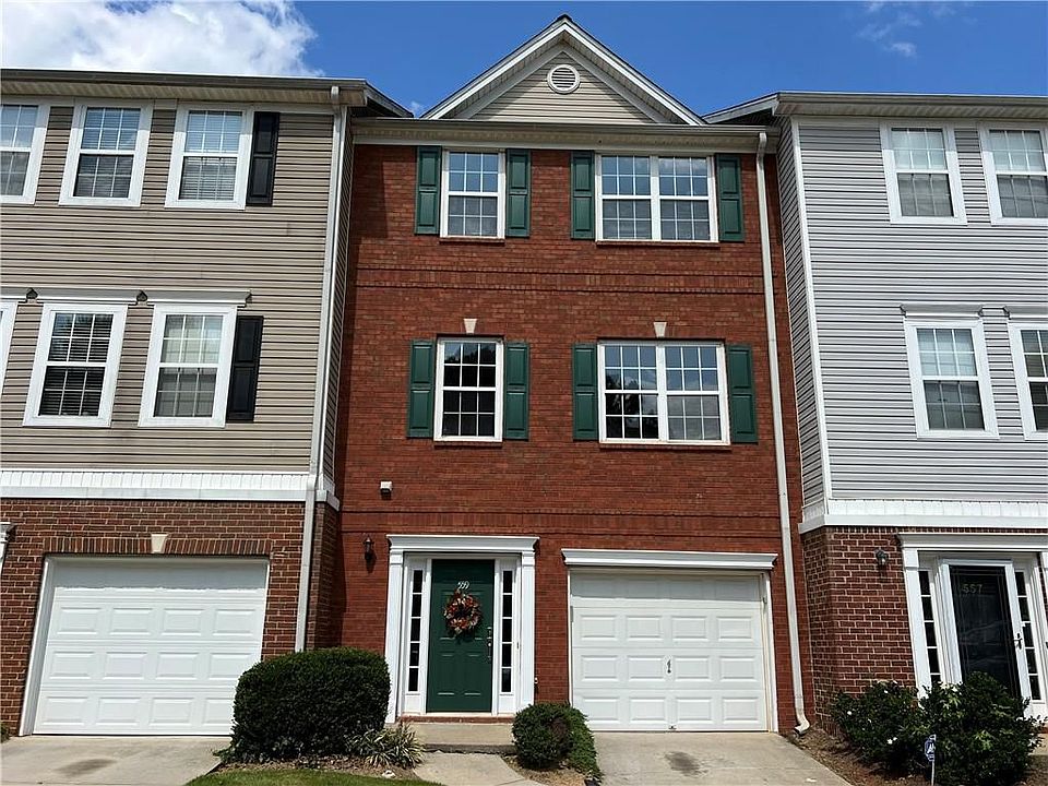 1st image of 559 Lantern Wood Dr