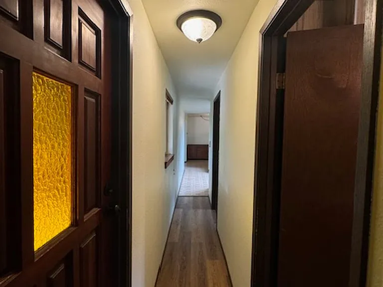 2437 Ridgewood Dr — Photo 3