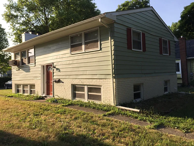 213 S Fairview Ave #5 — Photo 1