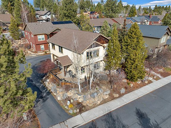 3rd image of 61429 Linton Loop