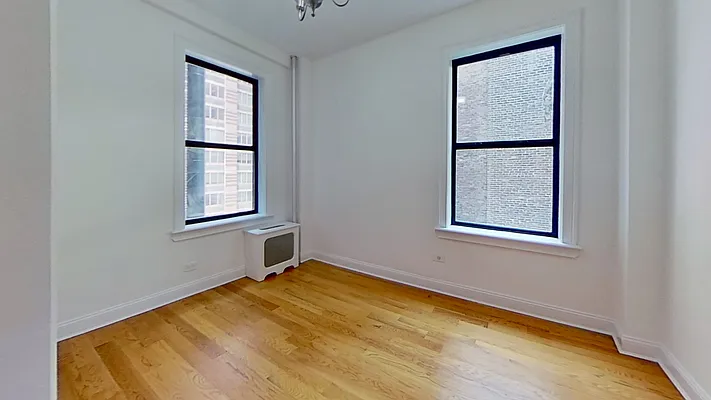 Rented by Bond New York | media 15