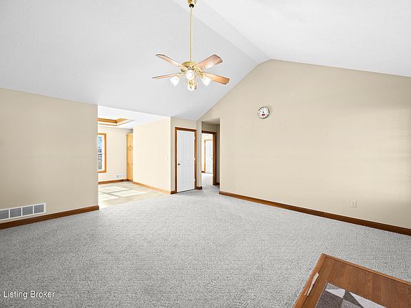 4th image of 103 Ruth Ln