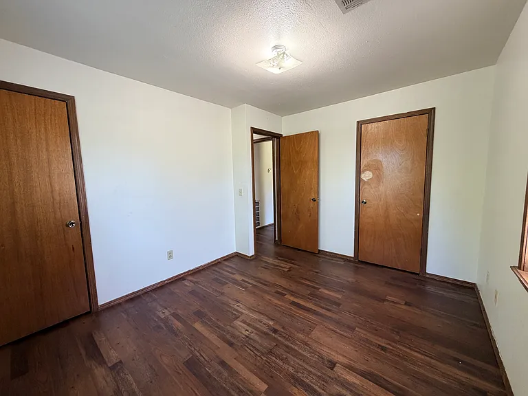 306 Wilson Ave — Photo 18