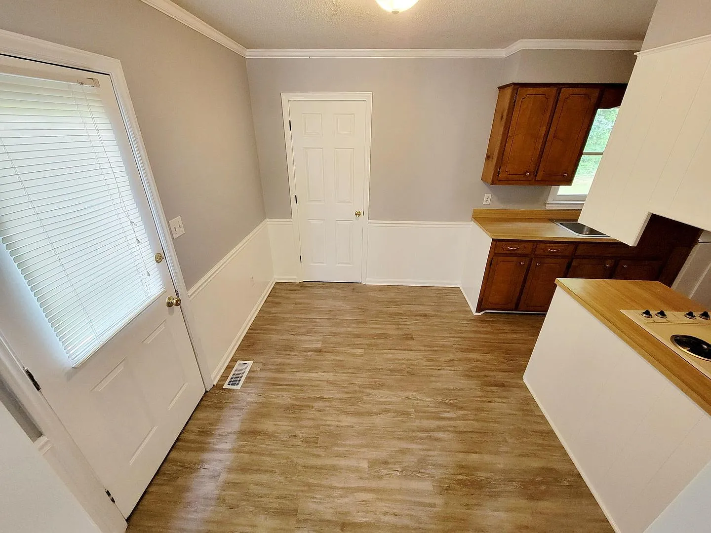 Charming 3 Bed, 1.5 Bath Home in Gibsonville $1,450/mo — Photo 3