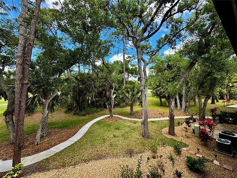 3031 Quail Holw #16 — Photo 23