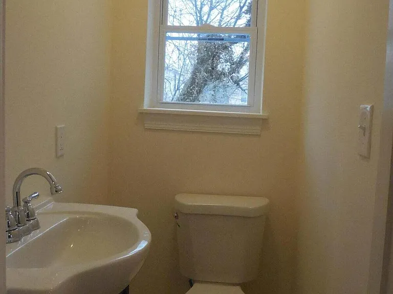 538 Myrtle Ave — Photo 5