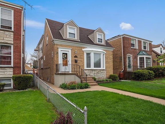 2nd image of 7421 W Isham Ave