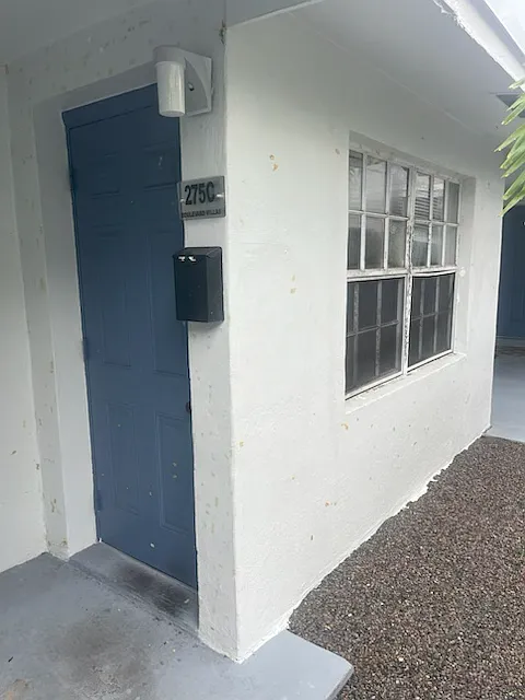 Studio, 450 sqft, $1,325 — Photo 3