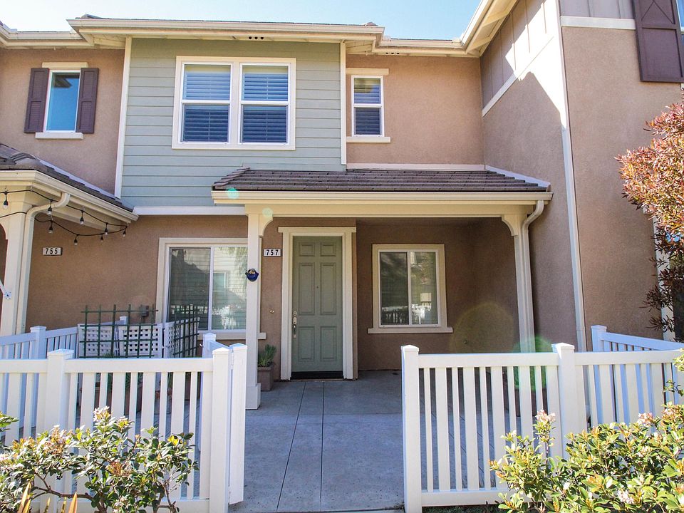 1st image of 757 Ocean Breeze Dr
