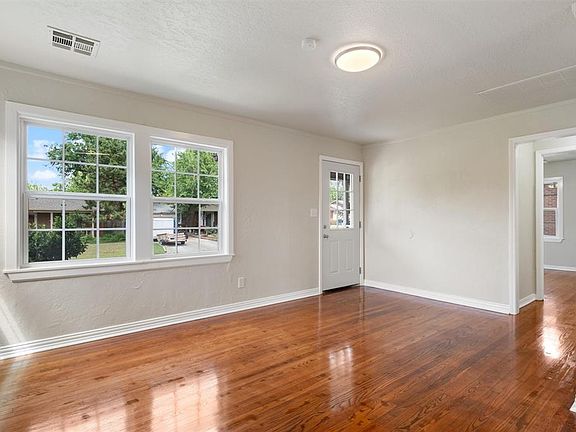 5th image of 1732 Brighton Ave