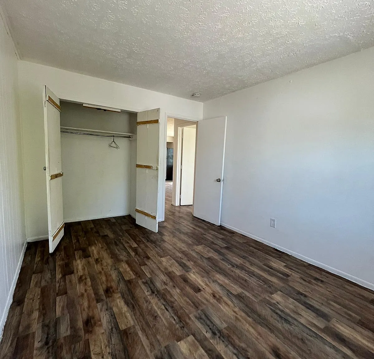 6011 Vine Street - K - 2 — Photo 2