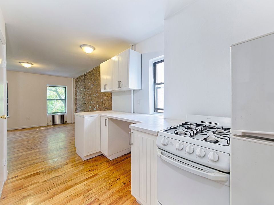 2nd image of 412 E 9th St APT 12